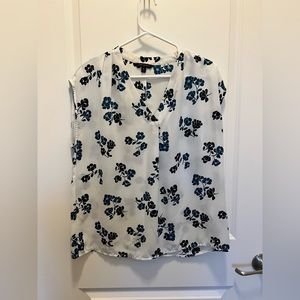 Banana republic blouse top